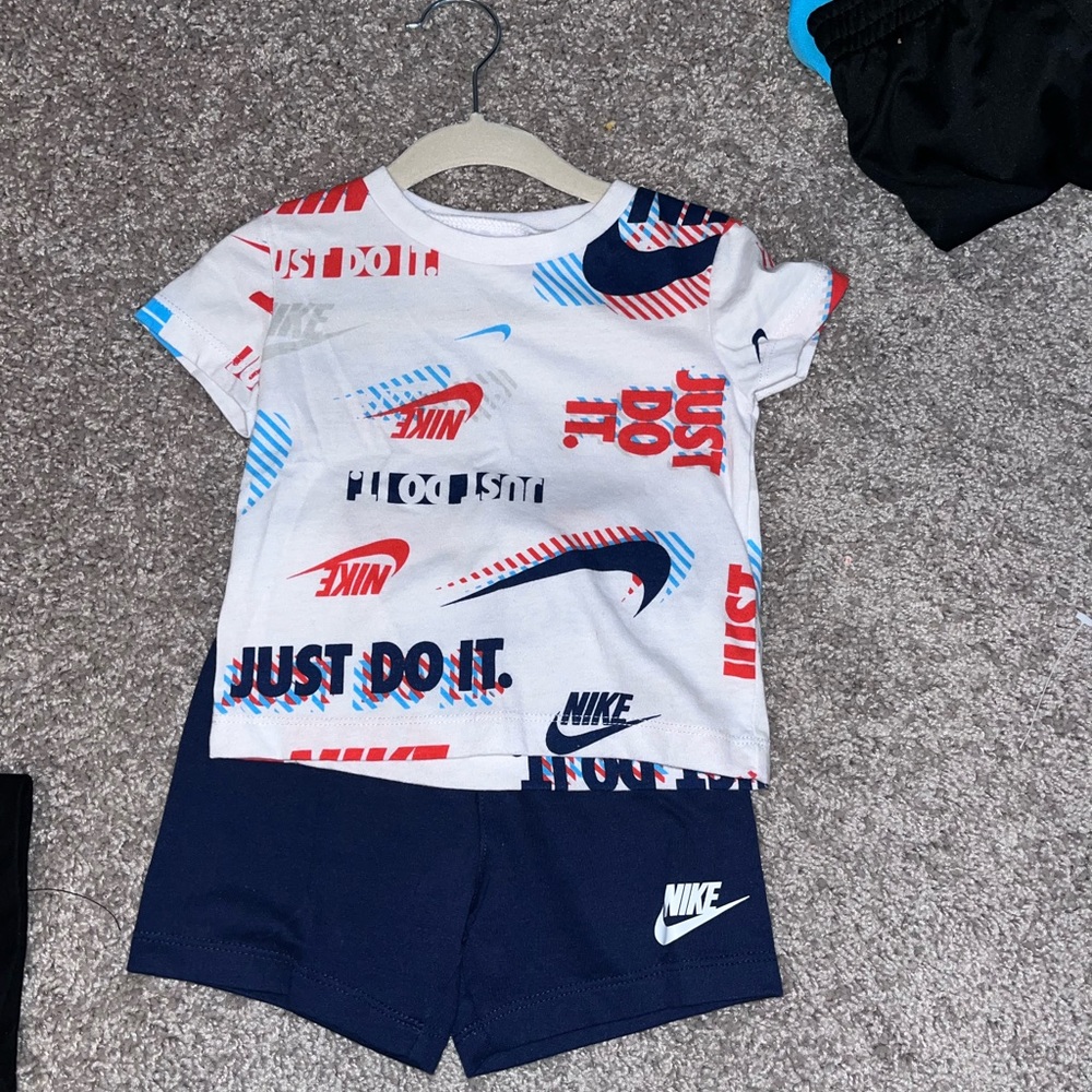 Nike 2 piece set